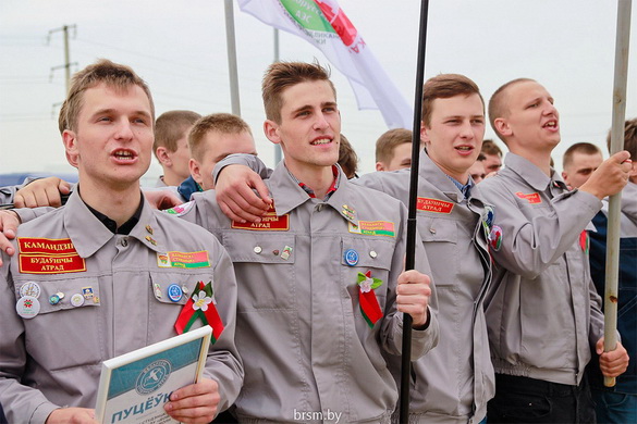 «Молада – не зялёна! Я так думаю. А вы?» Радыёблог Алены Давідовіч (аўдыё)