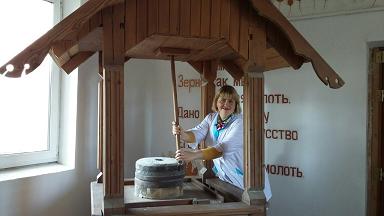Круглые сутки работают современные зерносушильные комплексы.  - "Своя земля", 02.09.2017 (аудио)