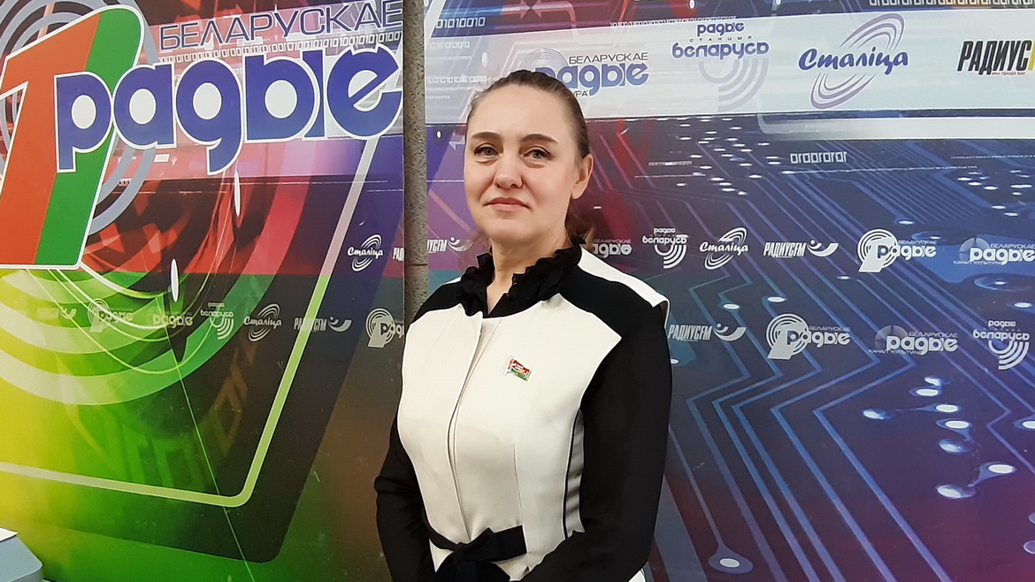 ПРОЕКТ КОНСТИТУЦИИ ОБСУЖДАЕМ С ДЕПУТАТОМ МАРИНОЙ ЛЕНЧЕВСКОЙ (аудио)