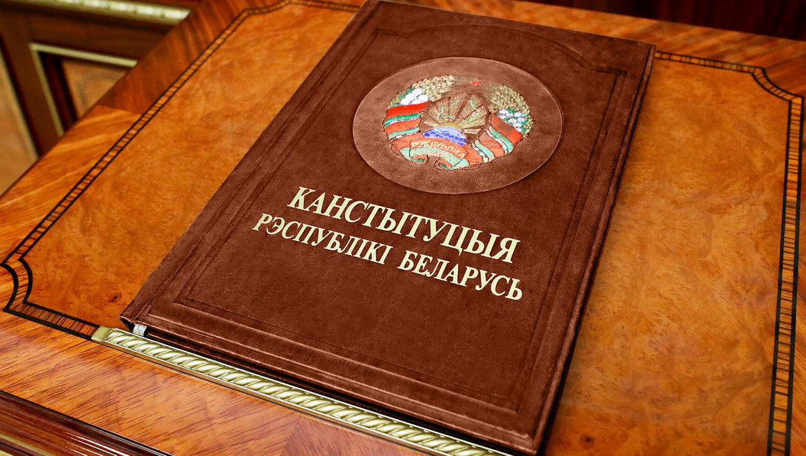 «Па сутнасці. Усенародна абмяркоўваем!» Радыёблог Алены Швайко (аўдыё)