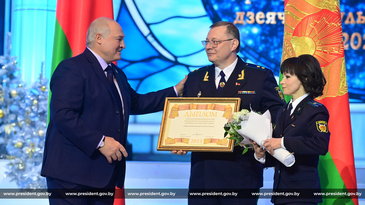 Президент: Мир - важнейшая ценность, и в Беларуси знают его цену