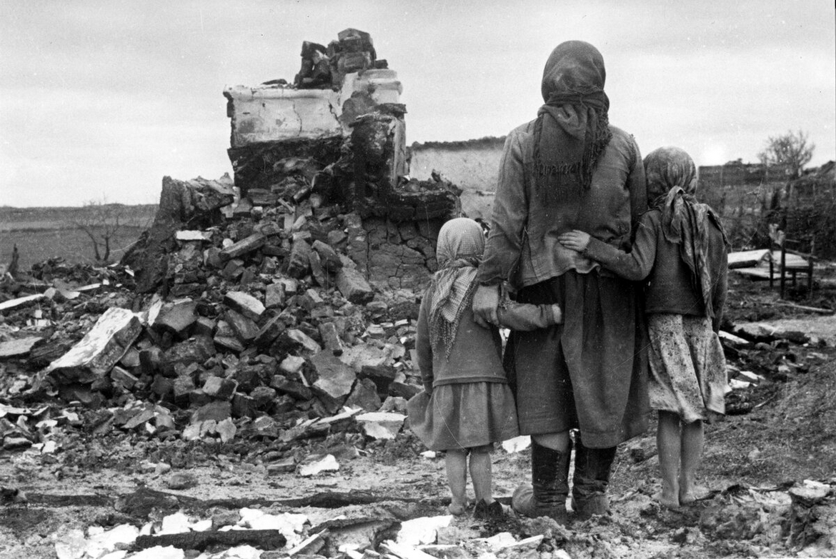 «Звычайныя гісторыі. «Няхай такое больш не паўтараецца...» Радыёблог Валянціны Стэльмах (аўдыё)