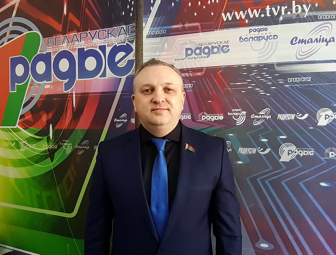 ПЛАН ПРАВИТЕЛЬСТВА ПО ПОДДЕРЖКЕ ЭКОНОМИКИ С ДЕПУТАТОМ КОМАРОВСКИМ (аудио)