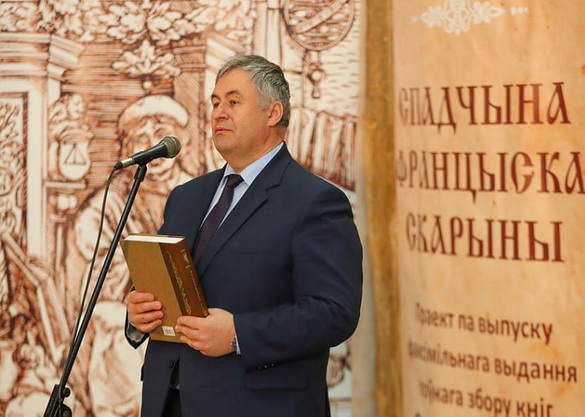 Як кніга судакранаецца з сучасным чытачом? Пытанне, якое ў IT-эпоху цікавіць многіх! Як кніга судакранаецца з сучасным чытачом? Пытанне, якое ў IT-эпоху цікавіць многіх!