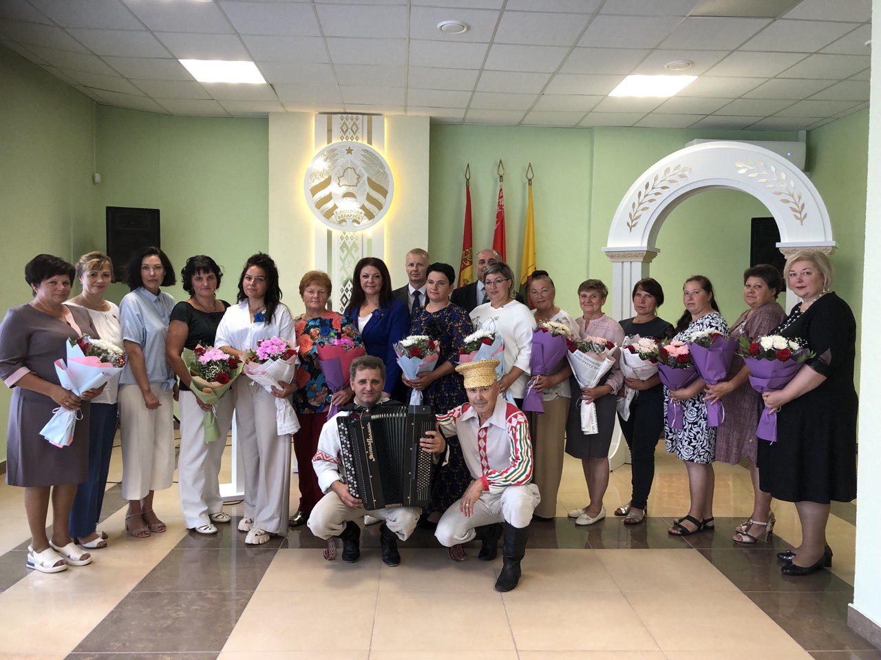 Искренняя благодарность. Тружениц сельхозпредприятий наградили в Глусском районе  