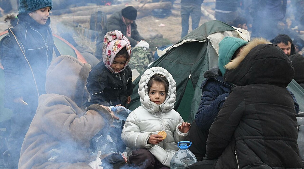 «Еўрапейская гасціннасць? Не, гэта звярыны аскал заходняй дэмакратыі! Я так думаю, а вы?» Радыёблог Алены Давідовіч (аўдыё)