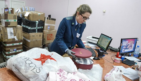 Што змянілася ў мытным заканадаўстве? – «Актуальны мікрафон» (аўдыё) Што змянілася ў мытным заканадаўстве? – «Актуальны мікрафон» (аўдыё)