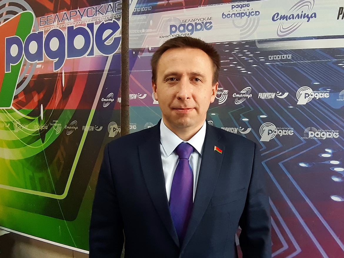 РЕСПУБЛИКАНСКИЙ СУББОТНИК: БЛАГОУСТРАИВАЕМ СТОЛИЦУ (аудио)