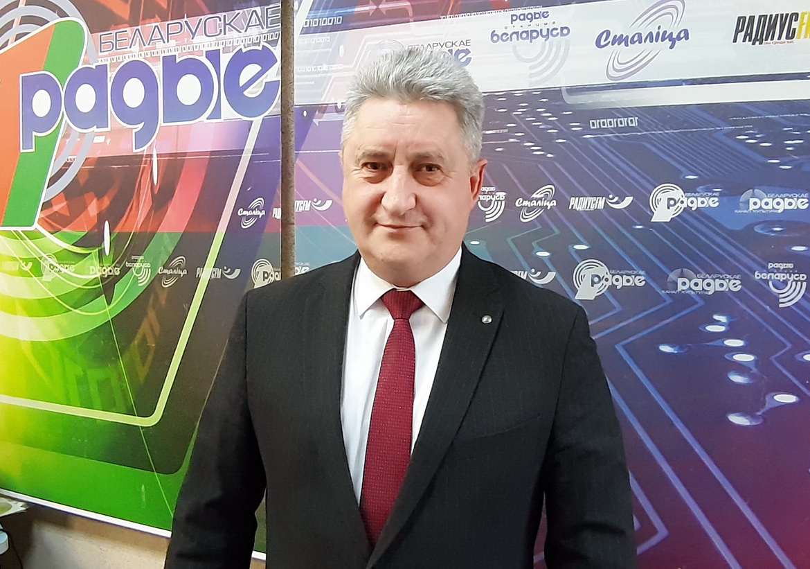 ОБНОВЛЕНИЕ КОНСТИТУЦИИ ОЗНАЧАЕТ ИЗМЕНЕНИЯ В ЗАКОНОДАТЕЛЬНЫЕ АКТЫ (аудио)