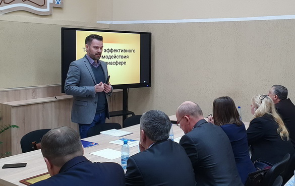 «Розгалас. Правілы відэафіксацыі, або Чаму я не веру многім «скандальным ролікам» у інтэрнэце». Радыёблог Максіма Угляніцы (аўдыё) «Розгалас. Правілы відэафіксацыі, або Чаму я не веру многім «скандальным ролікам» у інтэрнэце». Радыёблог Максіма Угляніцы (аўдыё)