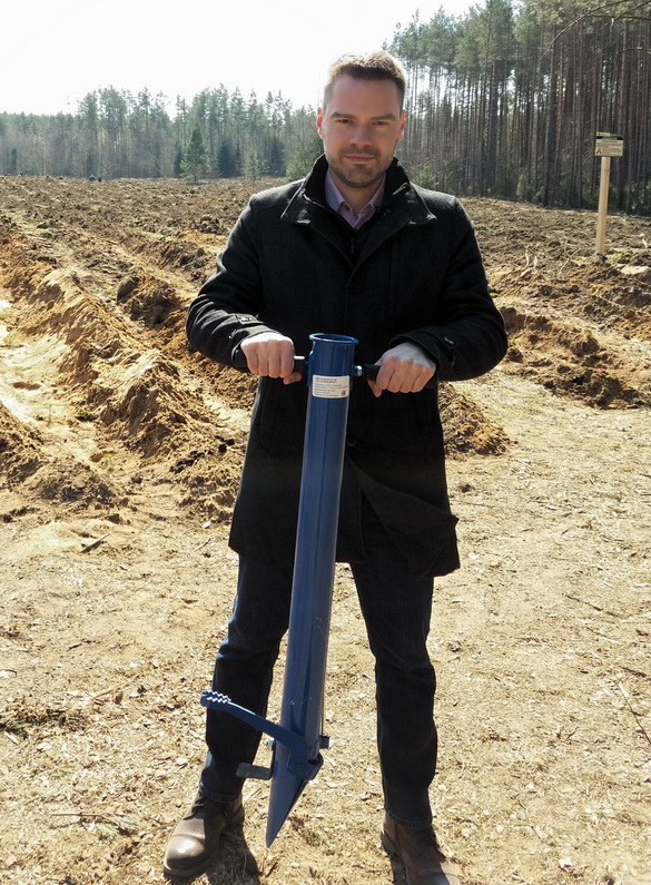 Розгалас. Саджайце дрэвы! (або Адкуль пайшлі «тры правілы сапраўднага мужчыны»). Радыёблог Максіма Угляніцы (аўдыё) Розгалас. Саджайце дрэвы! (або Адкуль пайшлі «тры правілы сапраўднага мужчыны»). Радыёблог Максіма Угляніцы (аўдыё)