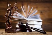 Кто рассудит спор между гражданами разных государств? – «Актуальный микрофон» (видео+аудио)