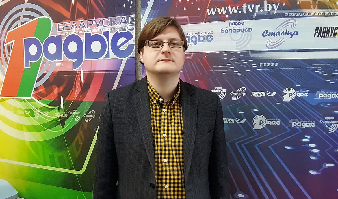 ПРАЕКТ КАНСТЫТУЦЫІ АБМЯРКОЎВАЕМ З ПАЛІТОЛАГАМ ПЯТРОМ ПЯТРОЎСКІМ (аўдыё)
