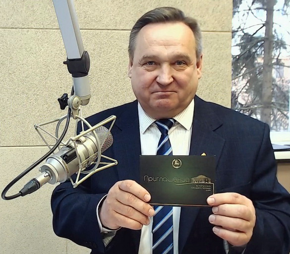А в некотором царстве Новый год уже хозяйничает на манеже! – «Настрой!» (видео) А в некотором царстве Новый год уже хозяйничает на манеже! – «Настрой!» (видео)