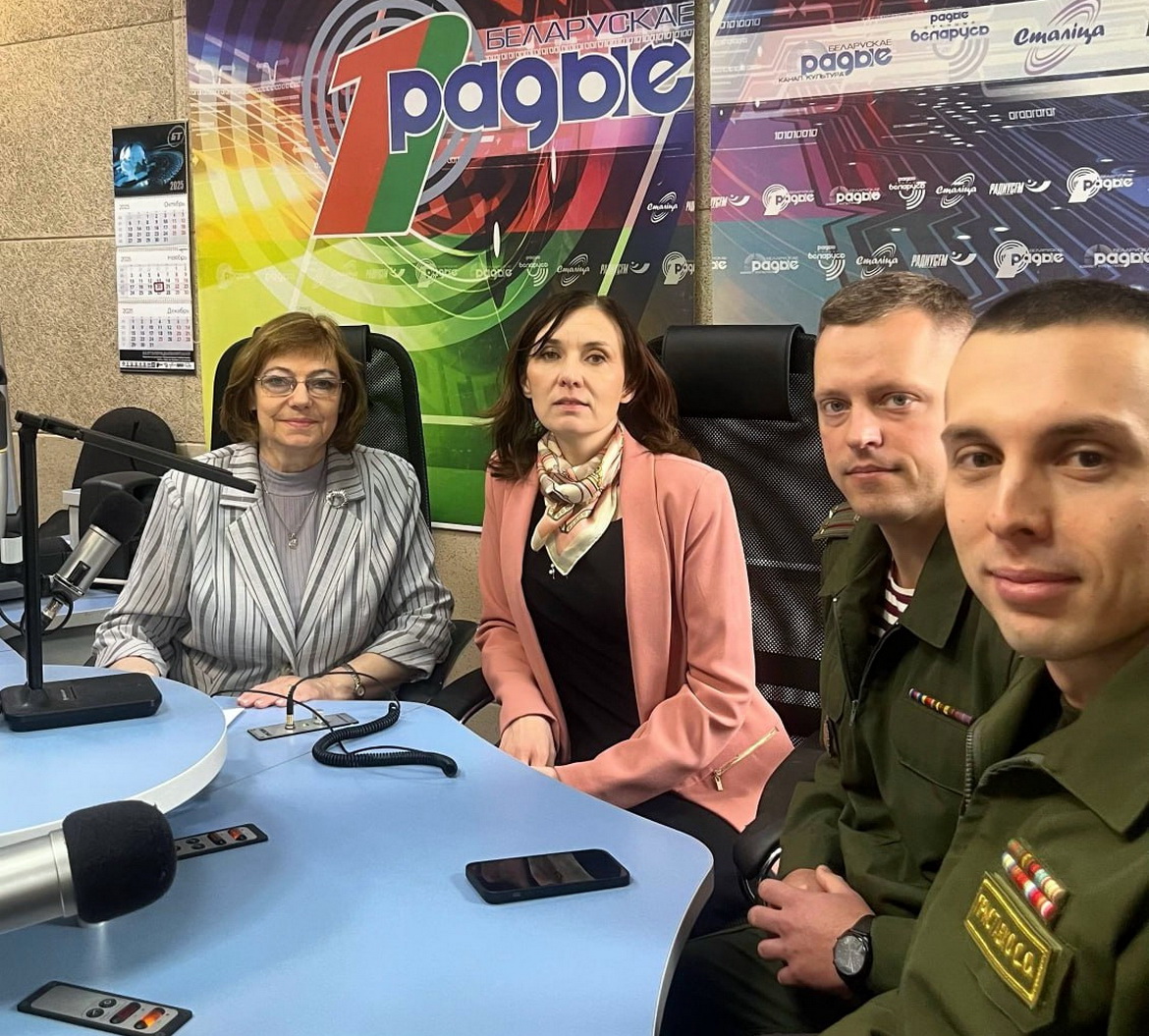 Служить Отечеству почётно и ответственно! – «Актуальный микрофон»