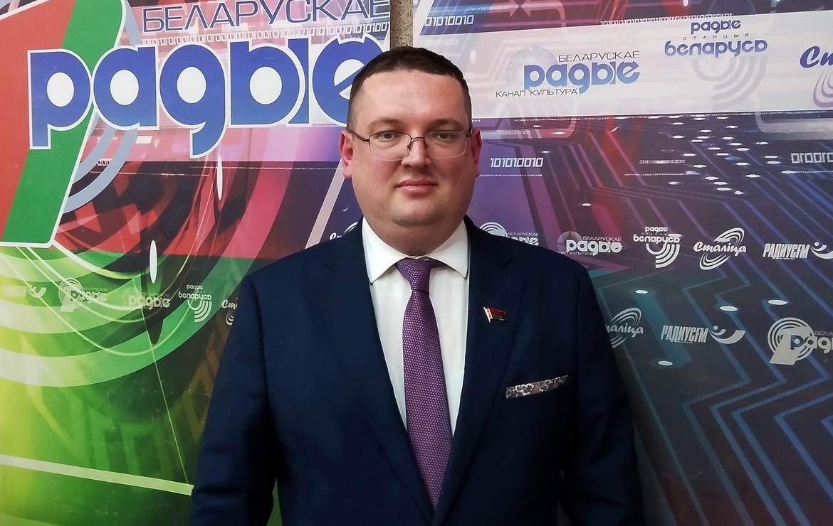 Посталовский о данных социсследований относительно доверия и востребованности госСМИ