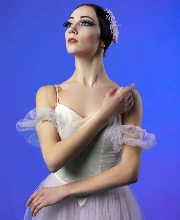 АНОНС: «МОЖНА БЫЦЬ ЦІКАВАЙ ТОЛЬКІ РУХАЮЧЫСЯ НАПЕРАД» – «ТВОРЧЫ ВЕЧАР» з ЯНАЙ ХАДОСКА, 29.06.2021