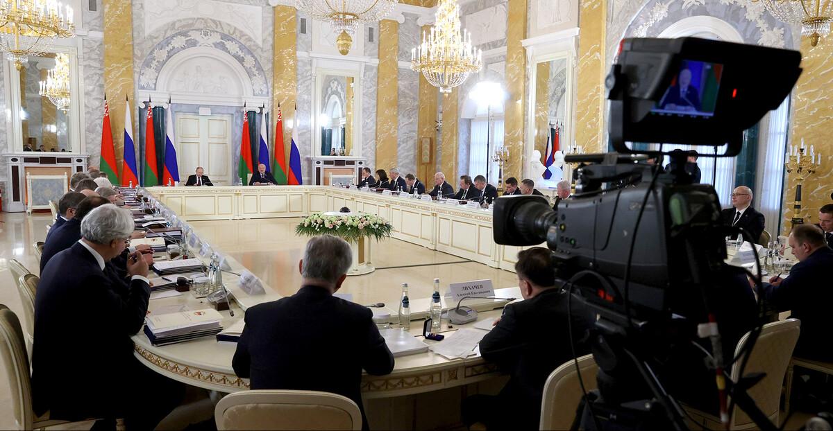 Заседание Высшего госсовета Союзного государства прошло в Санкт-Петербурге