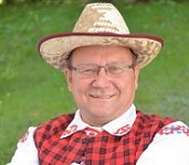 Пра Жупраны і Ашмяны, вандроўкі, паравозы і баяны. Пра еднасць з родным краем, беларускае слоўца і землякоў-вяскоўцаў... – «Галерэя», 26.10.2019 (аўдыё)